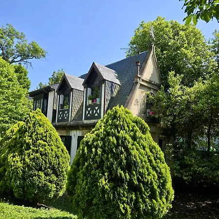 La Casa De La Brujita With Ac License Ess02999 Daire