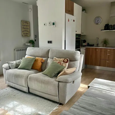 La Casa De La Brujita With Ac License Ess02999 Apartament